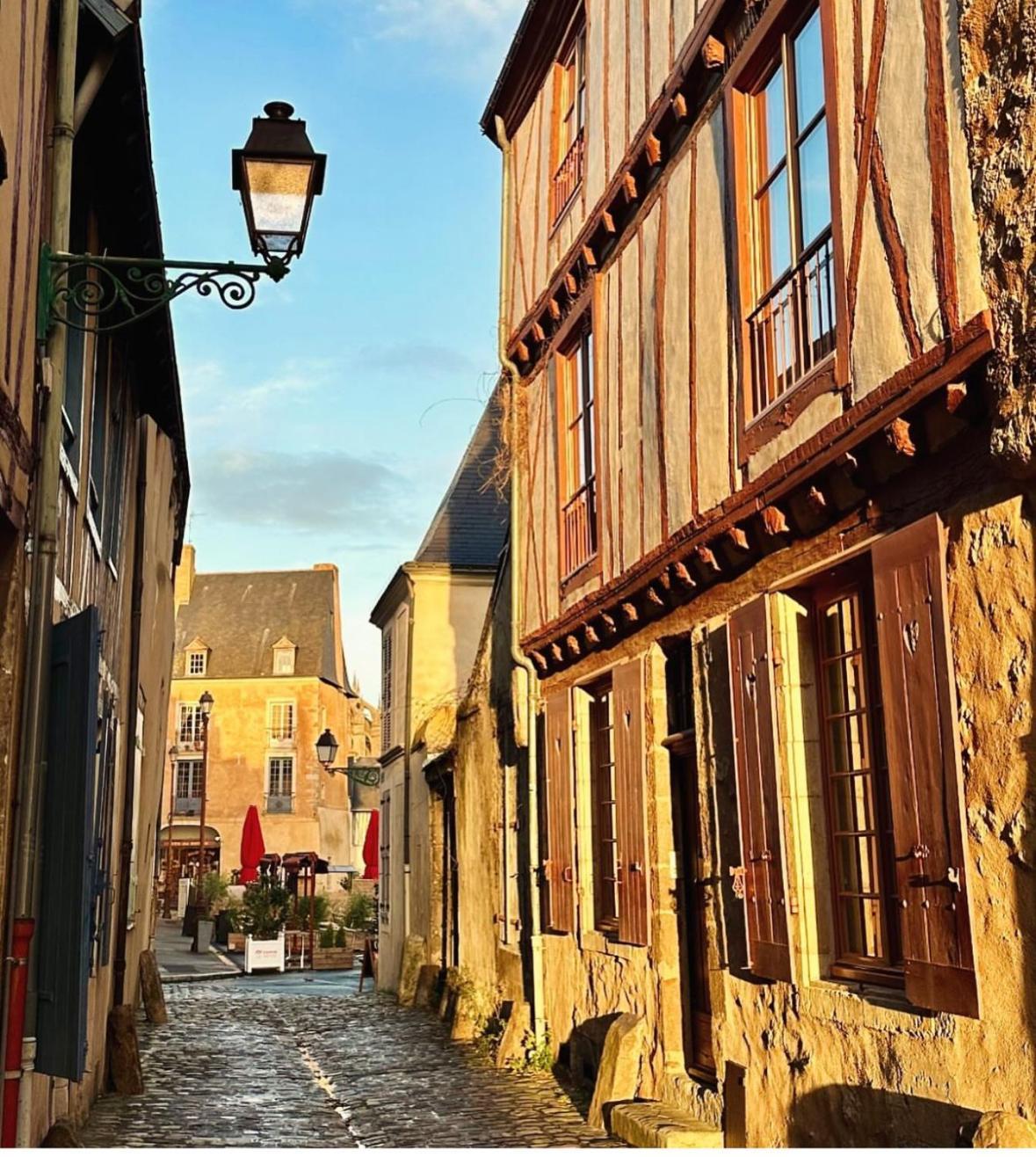 Logis Saint-Flaceau Le Mans Exteriör bild